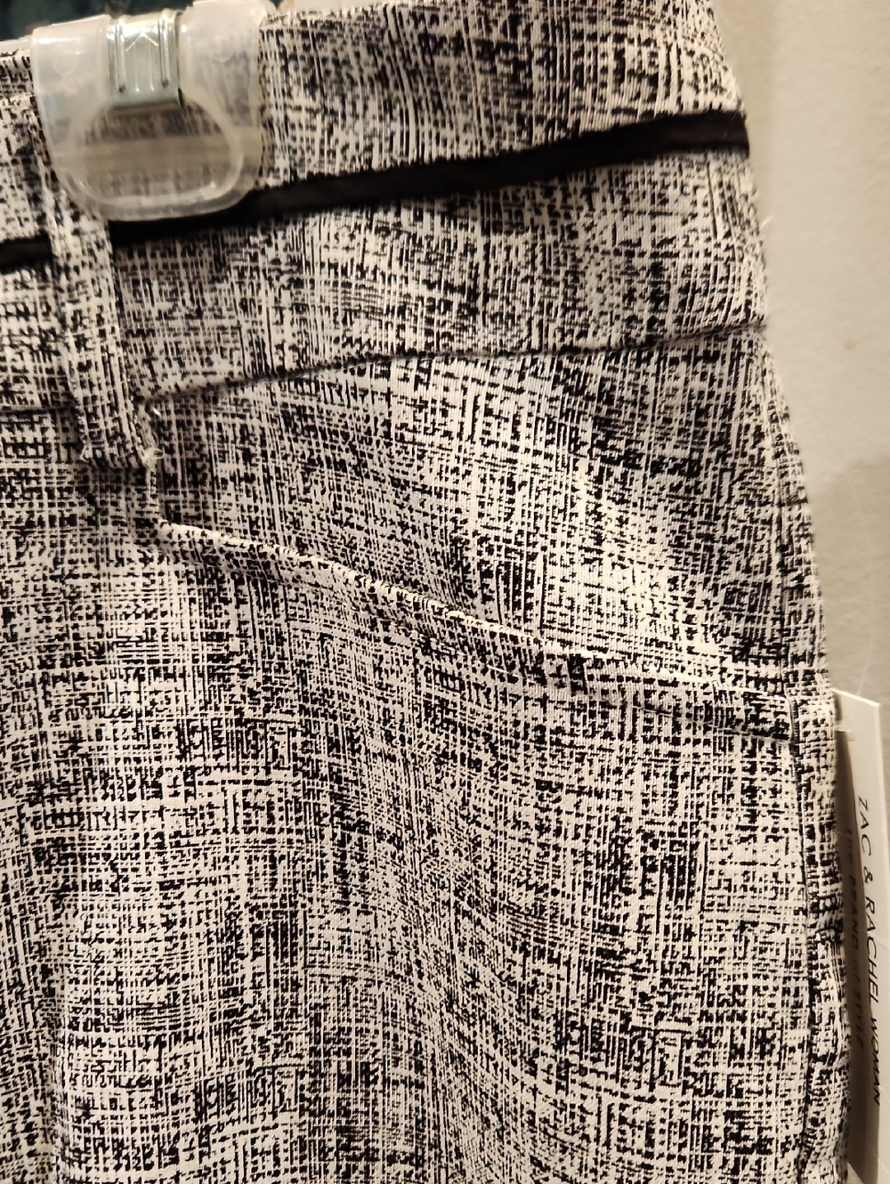 NWT Zac & Rachel White & Black Women's Sz 18W Cropped Pants - Picture 2 of 6